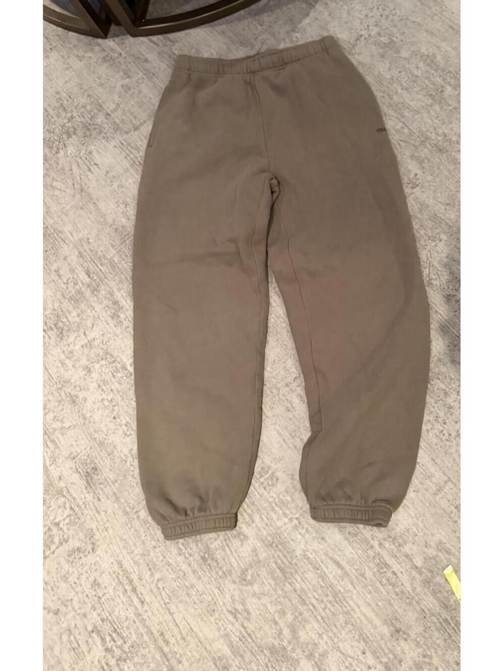 TNA Aritzia Sweatfleece Cozy Boyfriend Sweatpant Jogger Taupe beige small